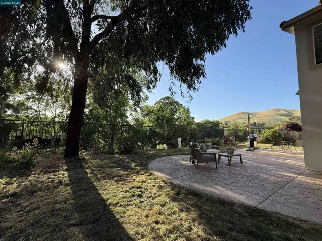 2325 Lansdowne Pl, Vallejo, California 94591
