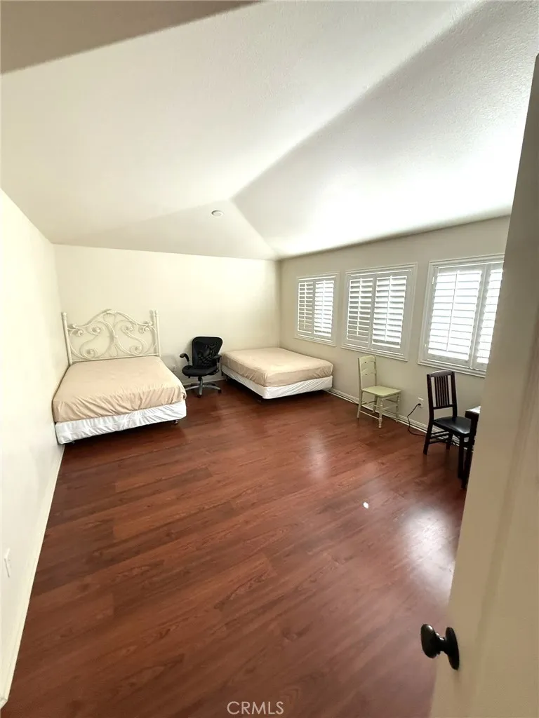 857 Reisling St, Hemet, California 92545 home-pic-24