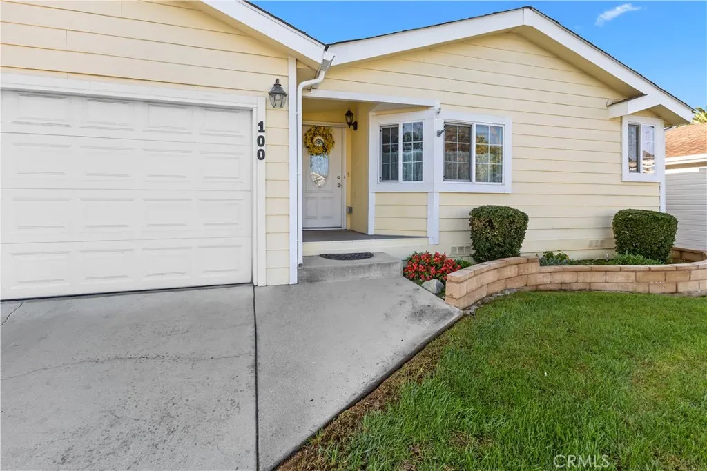 140 W Pioneer 100, Redlands, California 92374 home-pic-3
