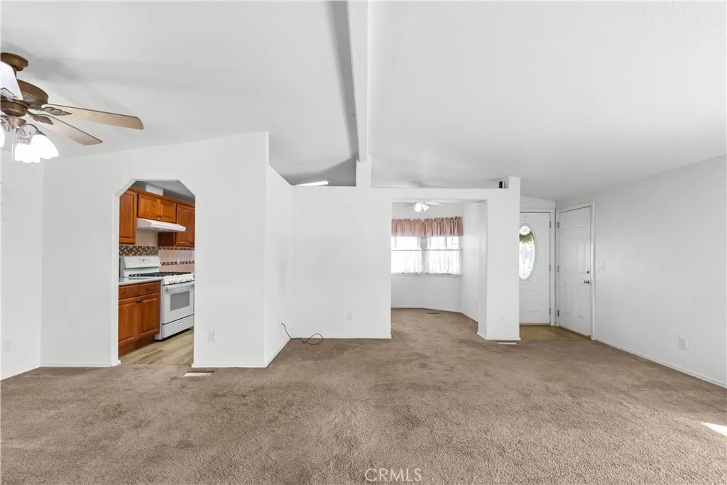 140 W Pioneer 100, Redlands, California 92374 home-pic-10