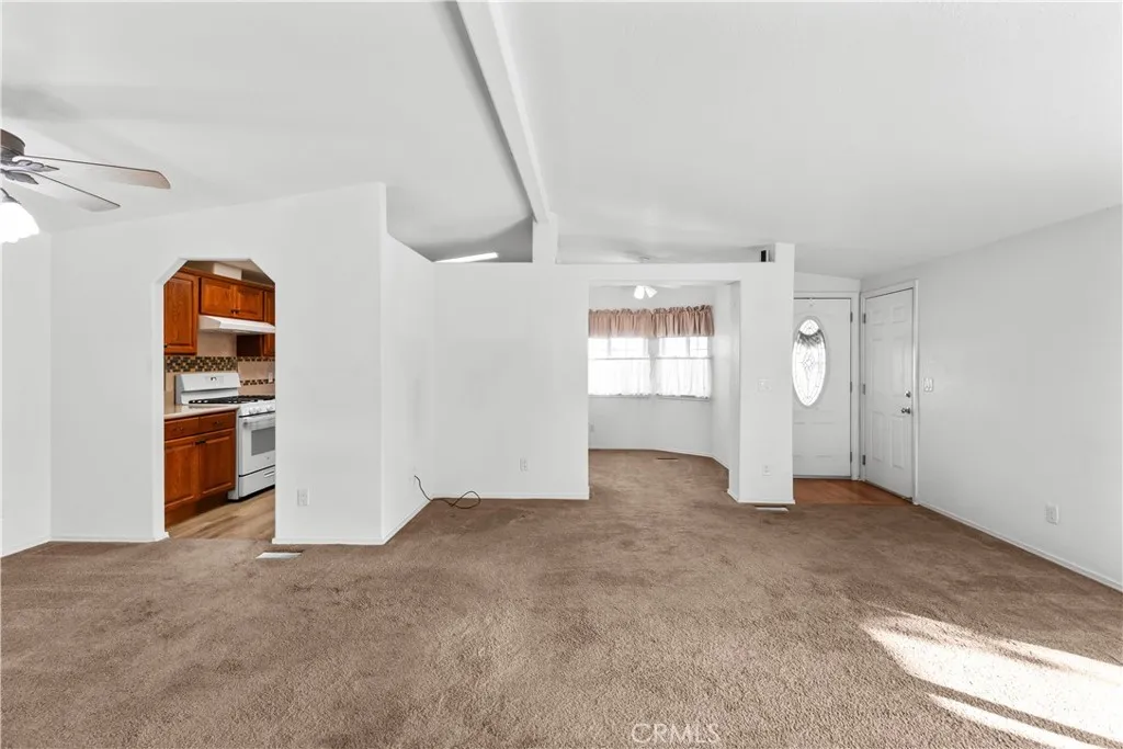 140 W Pioneer 100, Redlands, California 92374 home-pic-7