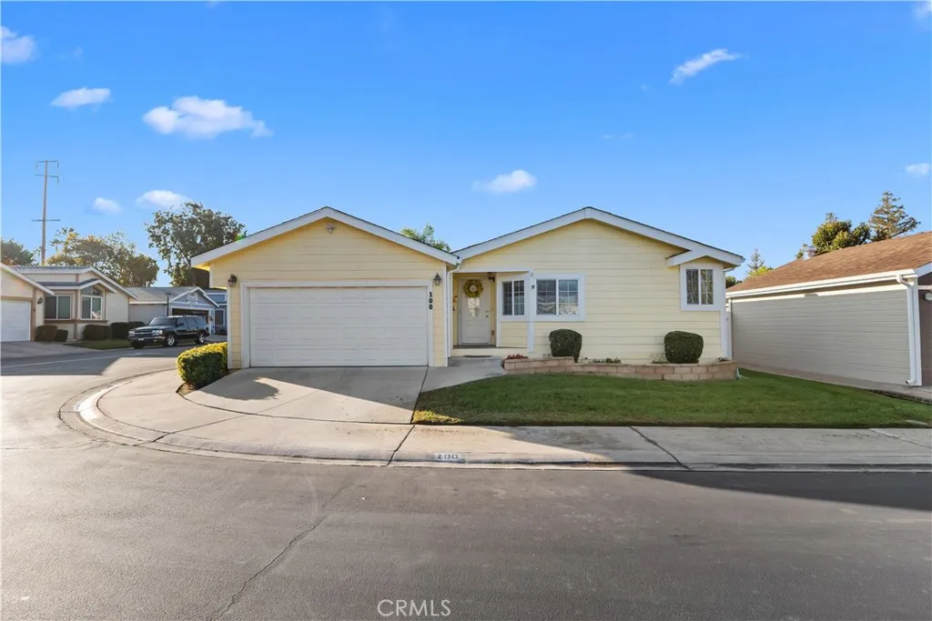 140 W Pioneer 100, Redlands, California 92374 home-pic-1
