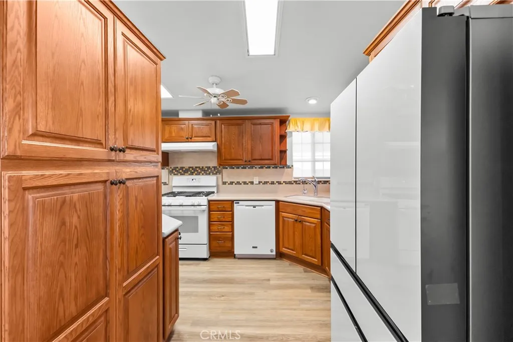 140 W Pioneer 100, Redlands, California 92374 home-pic-19
