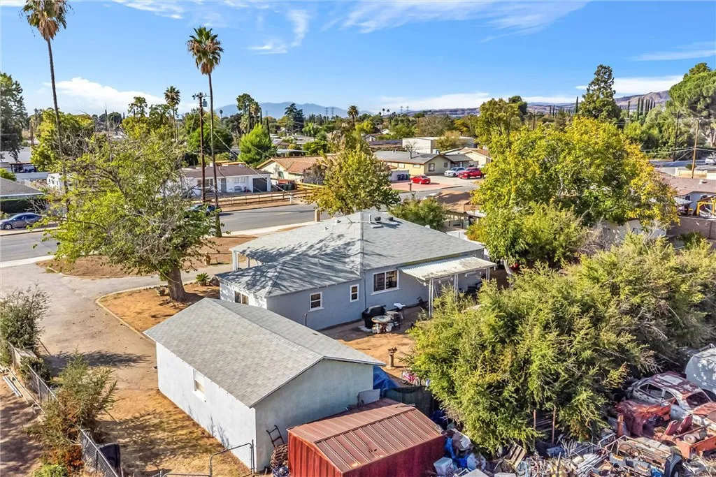 1250 Pennsylvania Avenue, Beaumont, California 92223 home-pic-33
