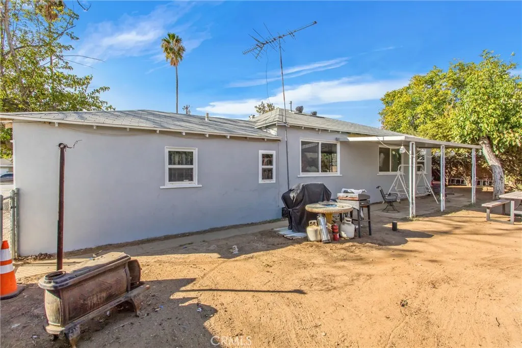 1250 Pennsylvania Avenue, Beaumont, California 92223 home-pic-22