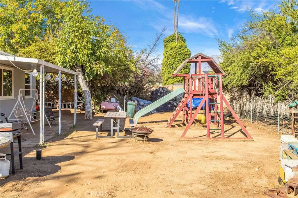 1250 Pennsylvania Avenue, Beaumont, California 92223 home-pic-23