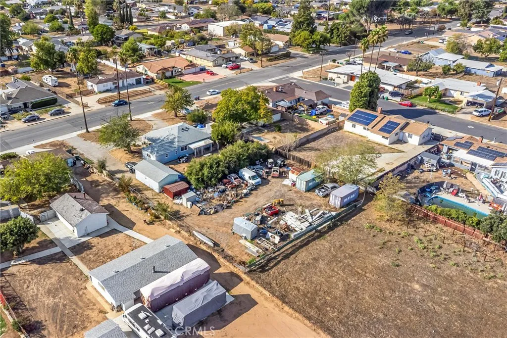 1250 Pennsylvania Avenue, Beaumont, California 92223 home-pic-35