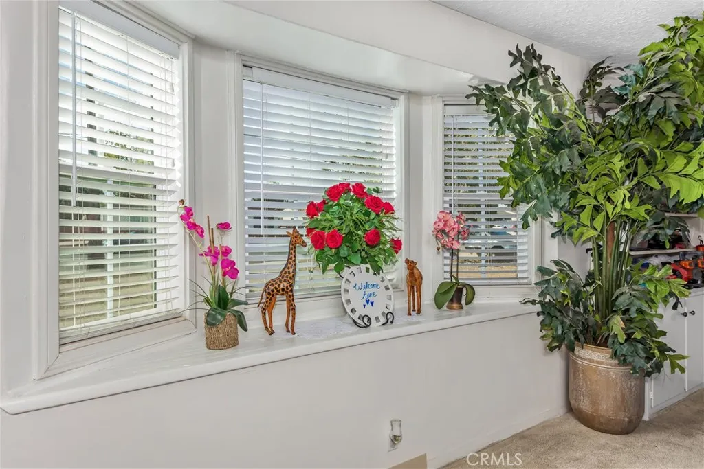 1250 Pennsylvania Avenue, Beaumont, California 92223 home-pic-7