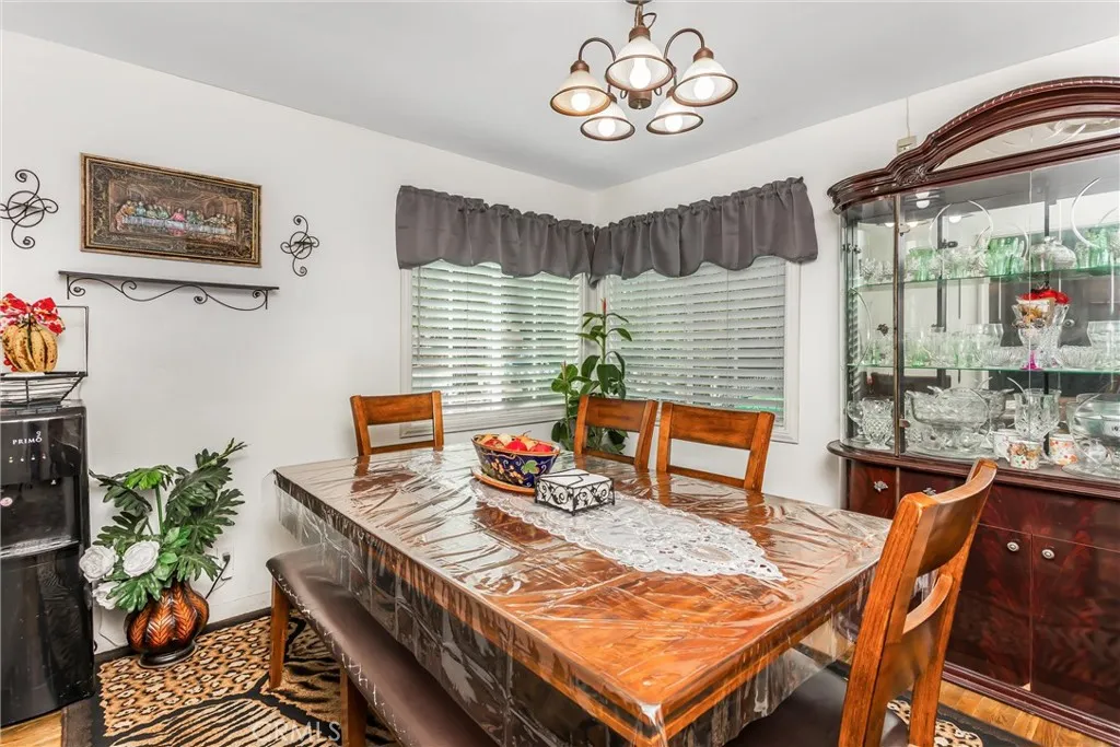 1250 Pennsylvania Avenue, Beaumont, California 92223 home-pic-8
