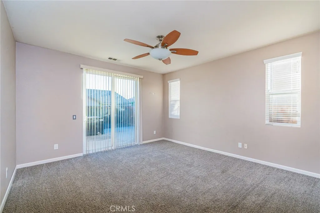 29715 Cottonwood Cove, Menifee, California 92584 home-pic-16