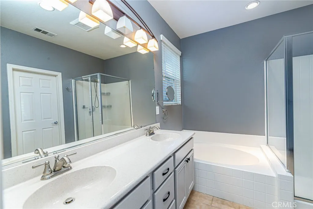 29715 Cottonwood Cove, Menifee, California 92584 home-pic-19