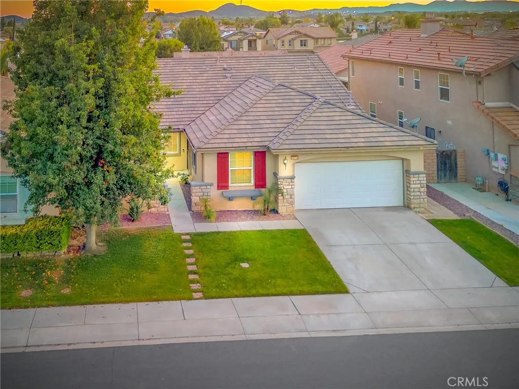 29715 Cottonwood Cove, Menifee, California 92584 home-pic-1