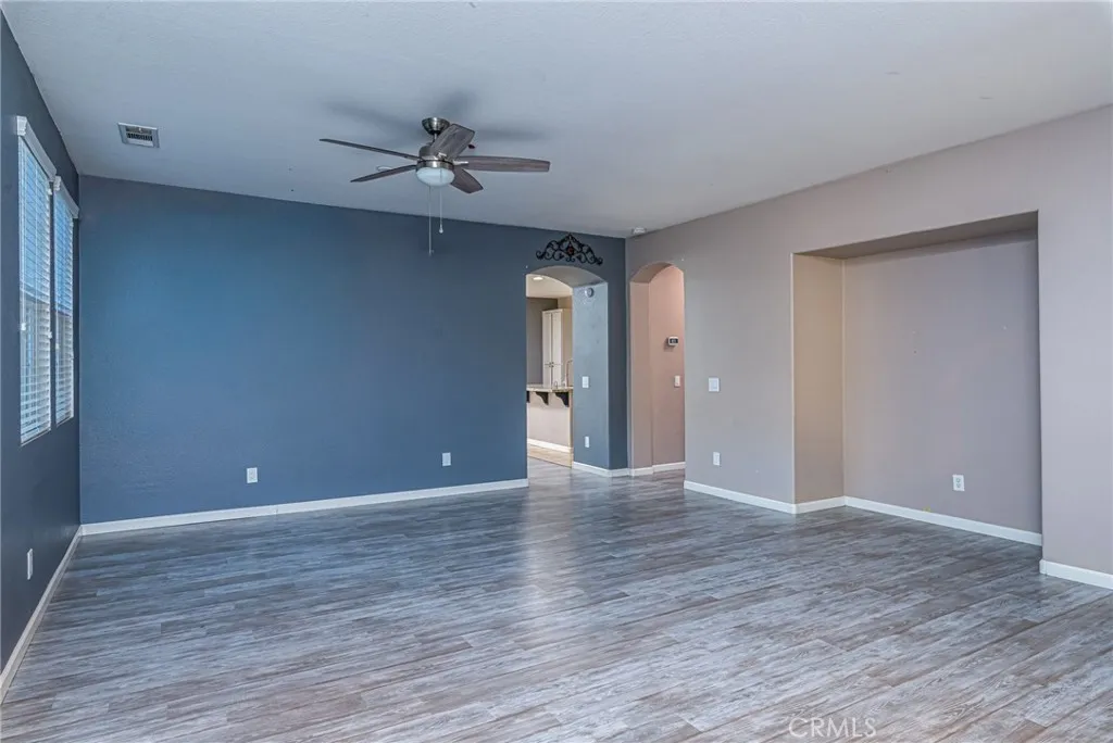 29715 Cottonwood Cove, Menifee, California 92584 home-pic-4