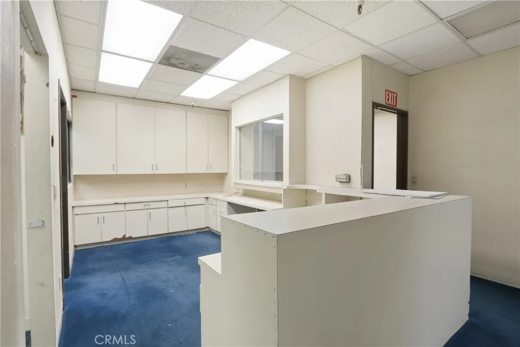 2nd Floor Suite 200 Reception