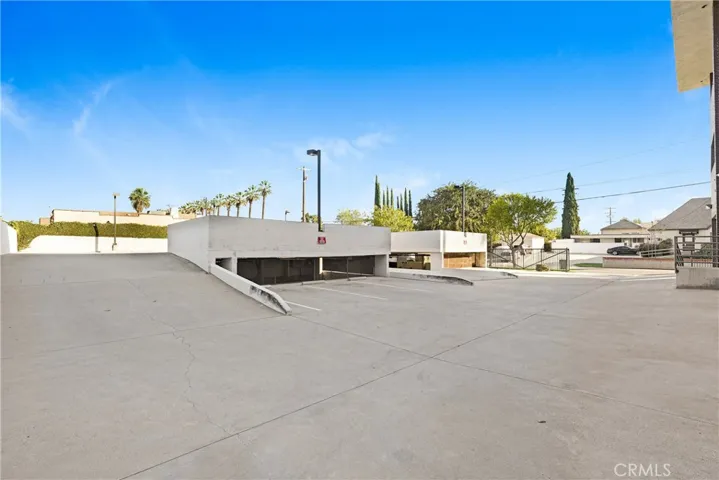 entrance to 2nd story Parking