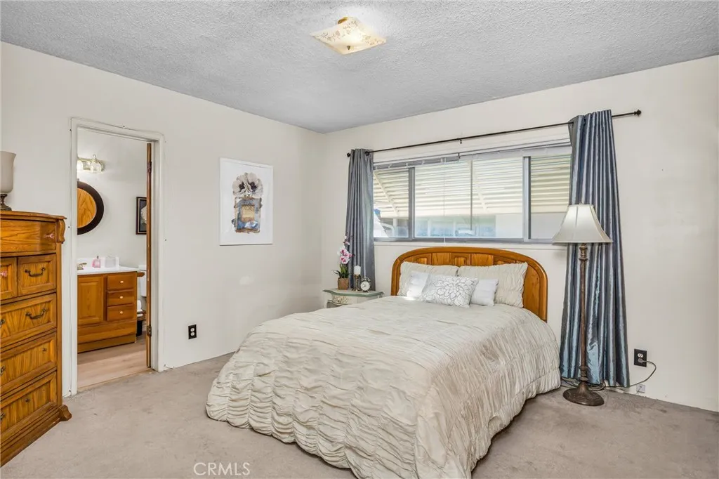 249 Harruby, Calimesa, California 92320 home-pic-16