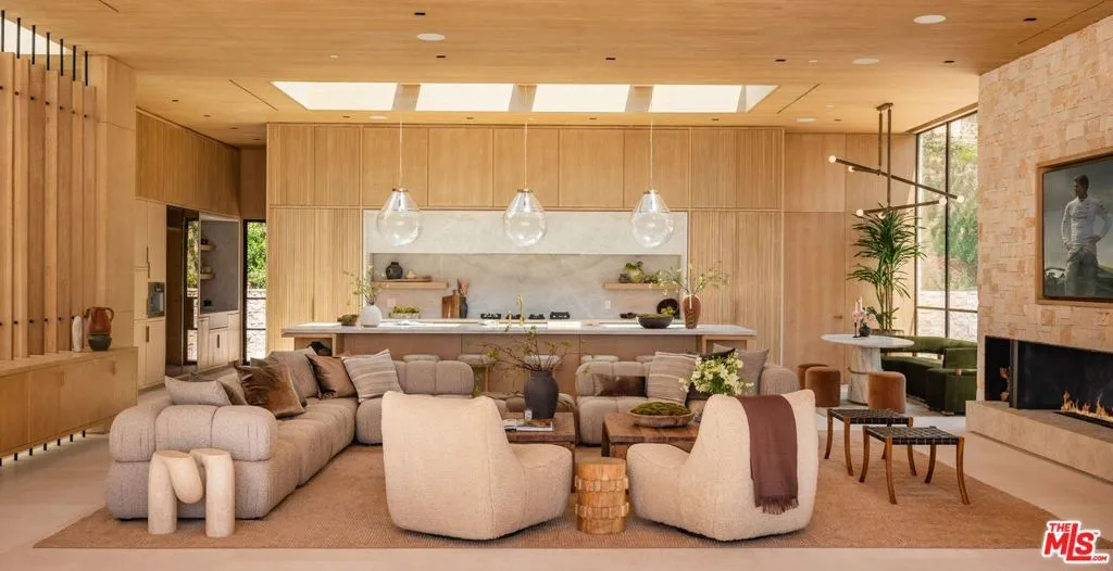 1039 Wallace, Beverly Hills, California 90210 home-pic-10