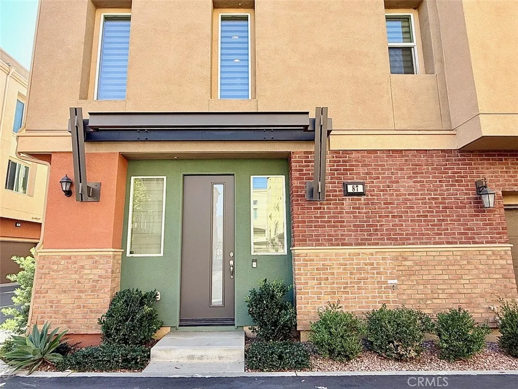422 W Route 66 87, Glendora, California 91740 home-pic-1