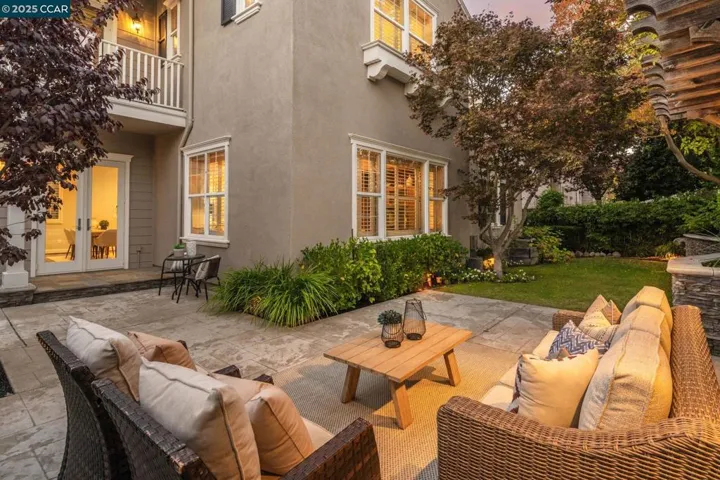 2207 Creekview Place, Danville, California 94506