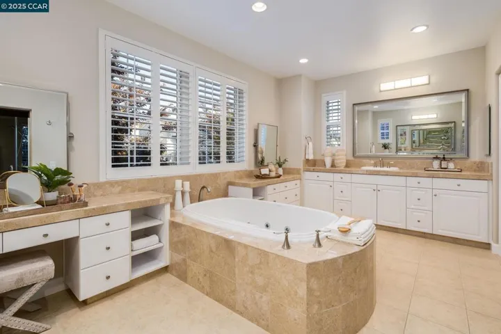 2207 Creekview Place, Danville, California 94506