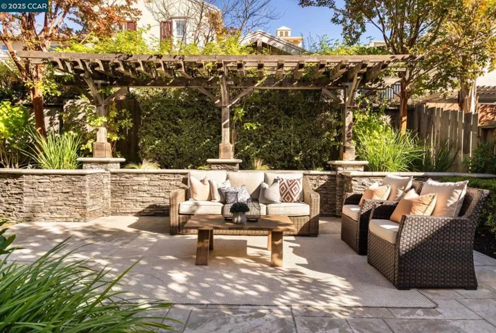 2207 Creekview Place, Danville, California 94506