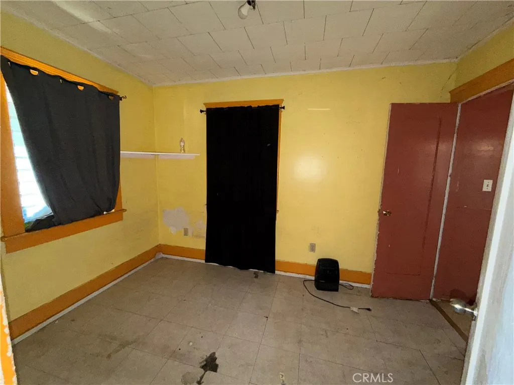 8511 Maie, Los Angeles, California 90001 home-pic-10