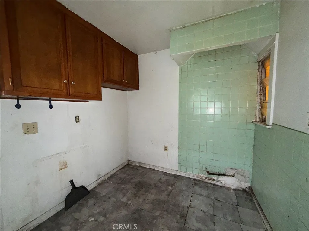 8511 Maie, Los Angeles, California 90001 home-pic-11