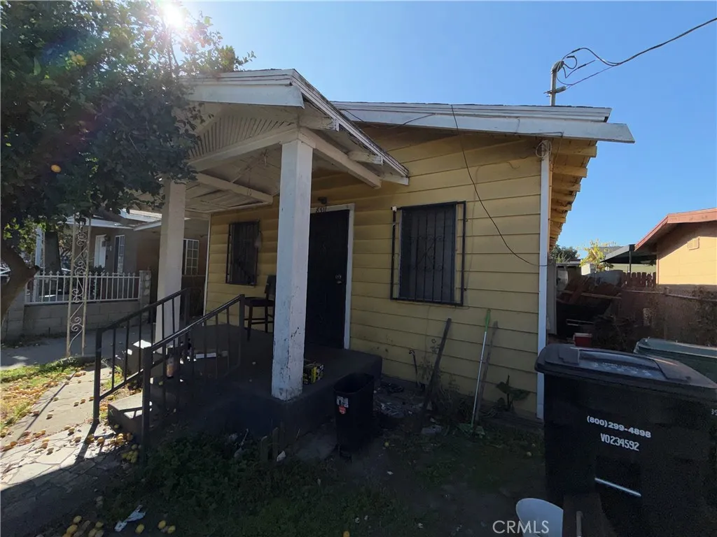 8511 Maie, Los Angeles, California 90001 home-pic-4