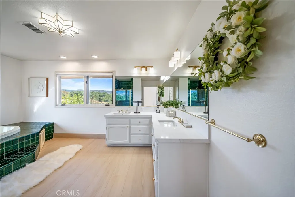 23192 De Anza, Temecula, California 92590 home-pic-39
