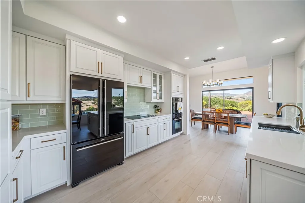 23192 De Anza, Temecula, California 92590 home-pic-19