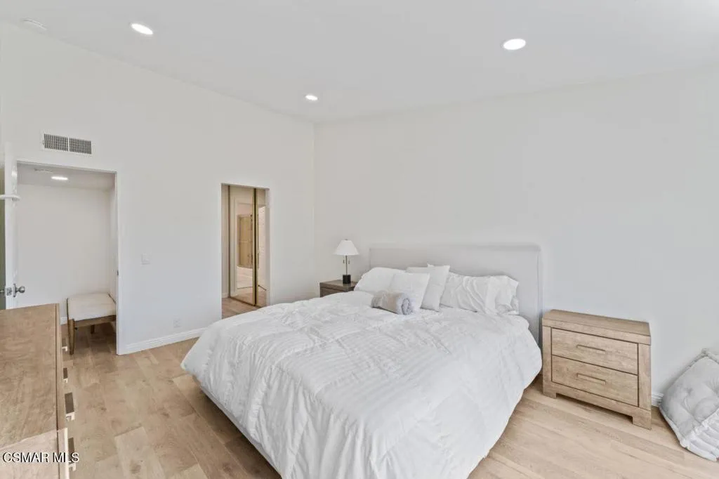 559 Racquet Club Lane, Thousand Oaks, California 91360 home-pic-16