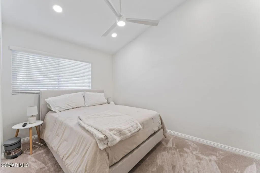 559 Racquet Club Lane, Thousand Oaks, California 91360 home-pic-22