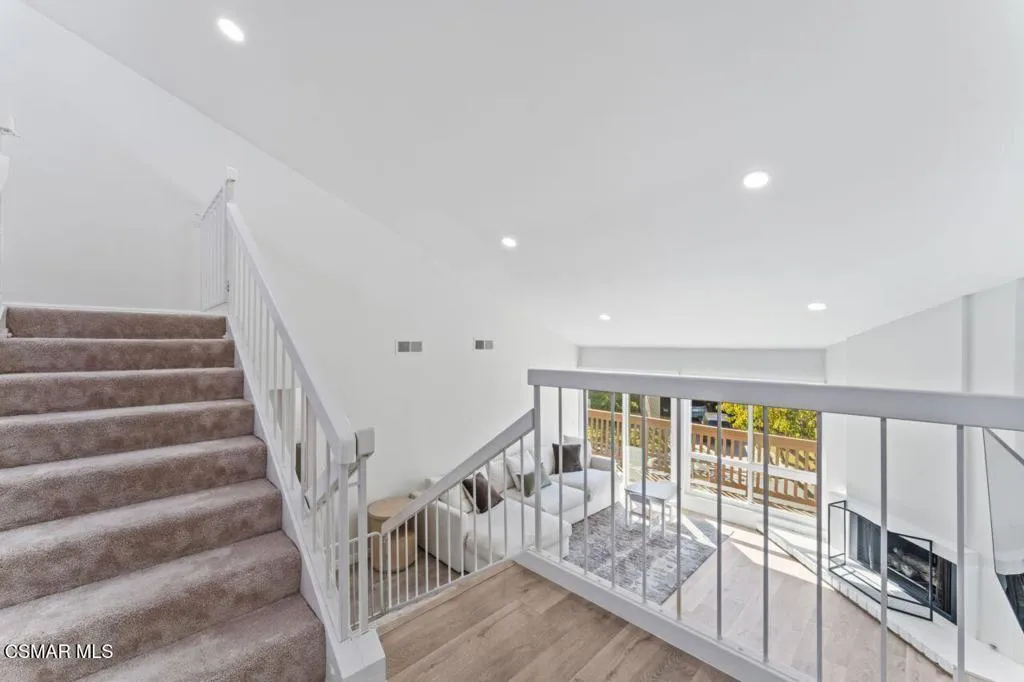 559 Racquet Club Lane, Thousand Oaks, California 91360 home-pic-6