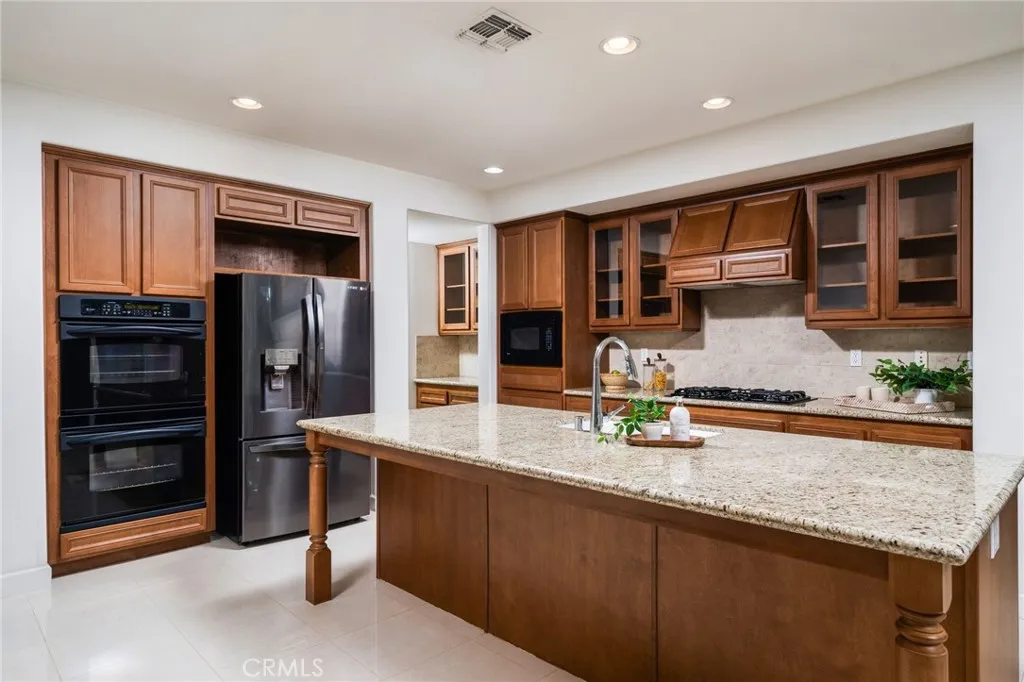 6349 Daylily Court, Rancho Cucamonga, California 91737 home-pic-10