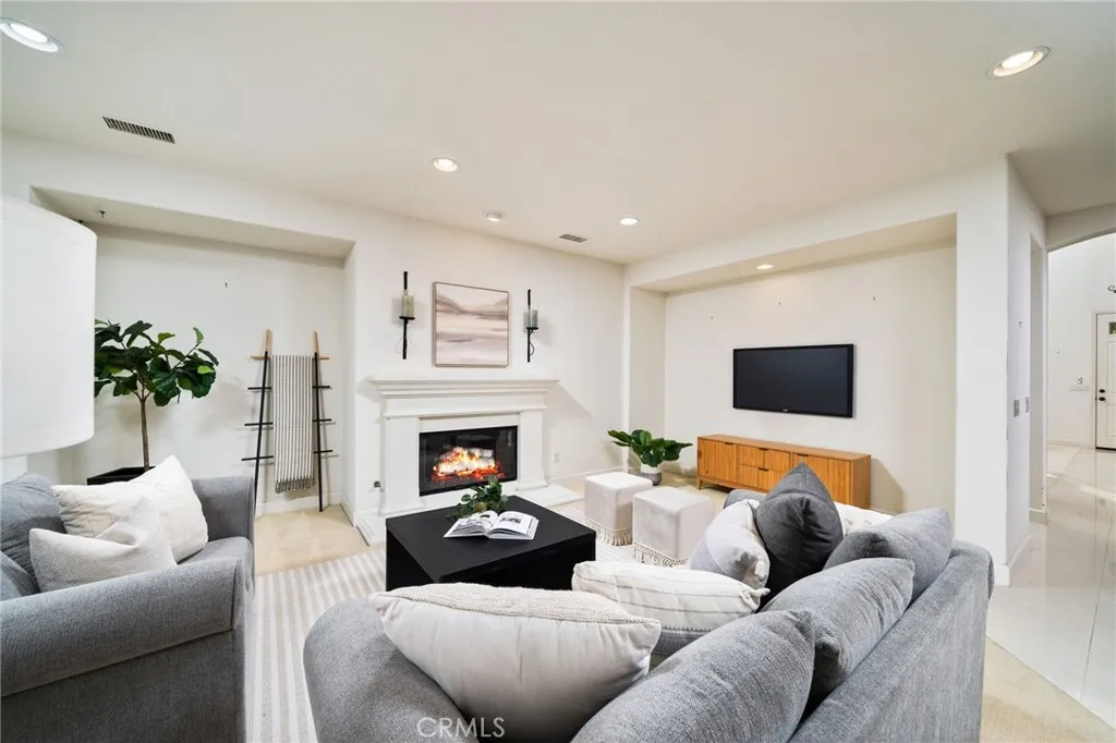 6349 Daylily Court, Rancho Cucamonga, California 91737 home-pic-8