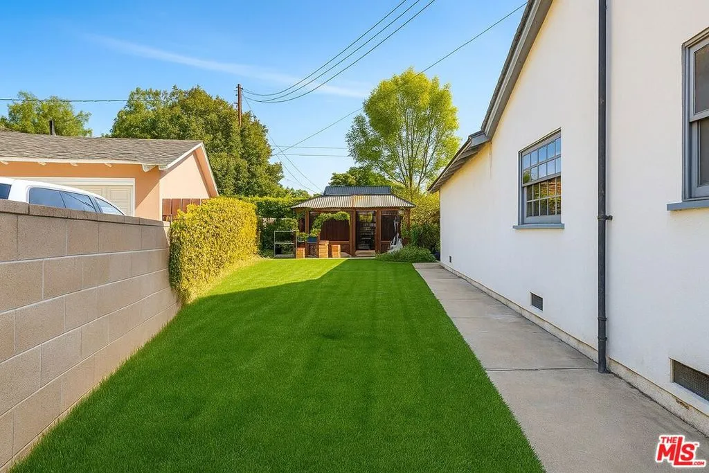 1124 S Cajon Avenue, West Covina, California 91791 home-pic-17