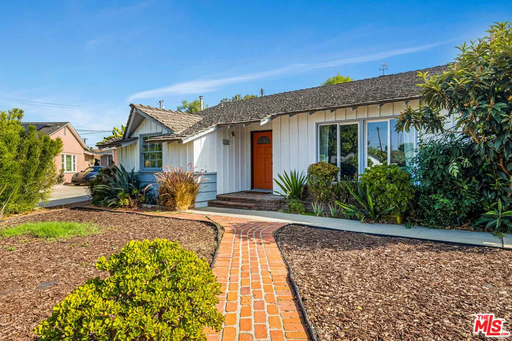 1124 S Cajon Avenue, West Covina, California 91791 home-pic-21
