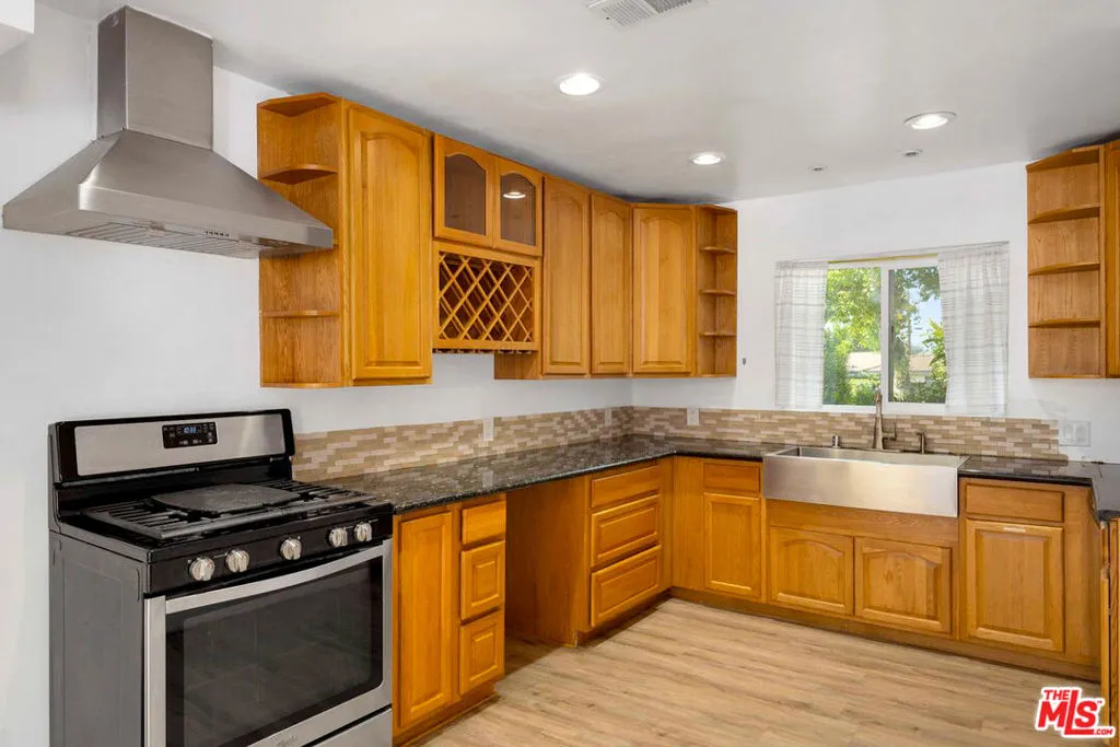 1124 S Cajon Avenue, West Covina, California 91791 home-pic-9