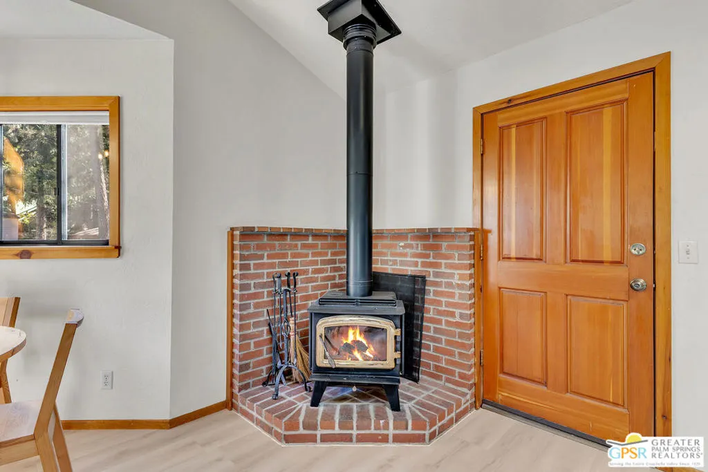 54285 Tahquitz View Drive, Idyllwild, California 92549 home-pic-13