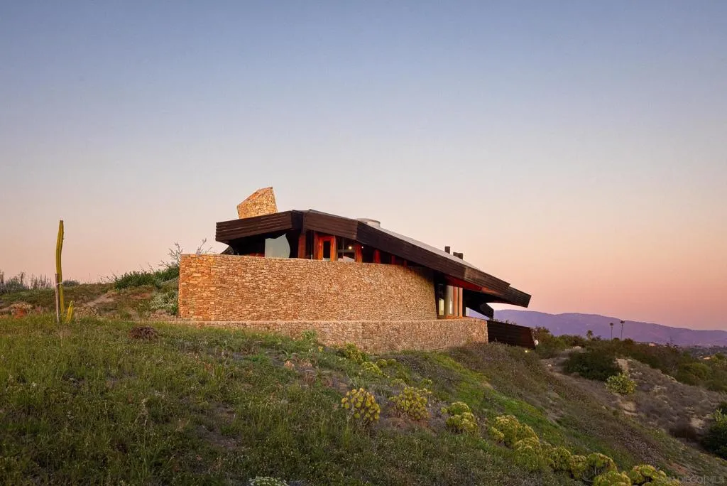 10650 Old Castle Road, Valley Center, California 92082 home-pic-4