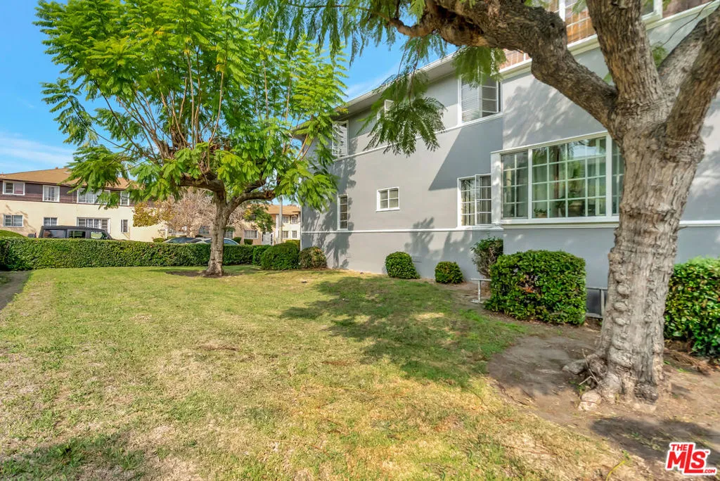4034 Abourne Road B, Los Angeles, California 90008 home-pic-15