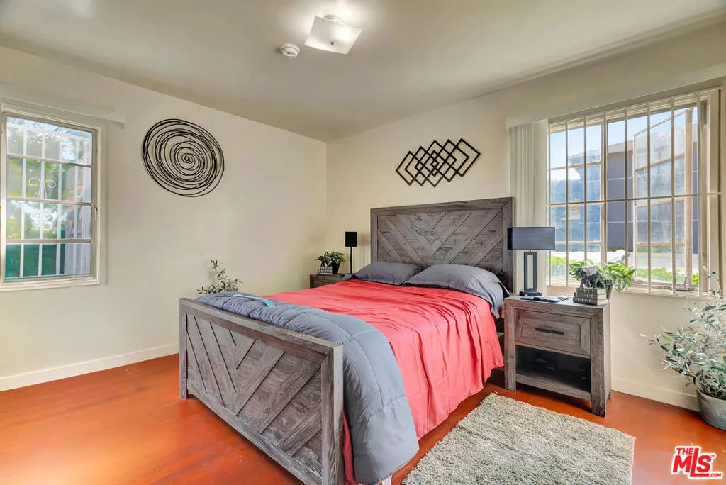 4034 Abourne Road B, Los Angeles, California 90008 home-pic-5