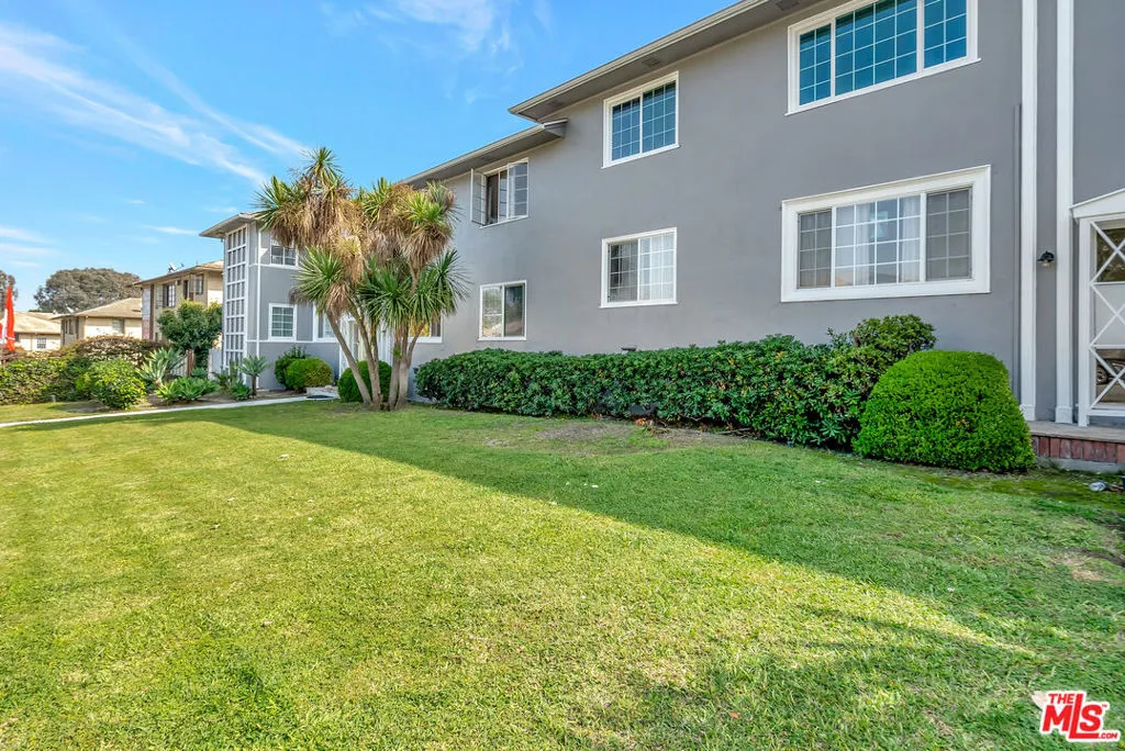 4034 Abourne Road B, Los Angeles, California 90008 home-pic-14