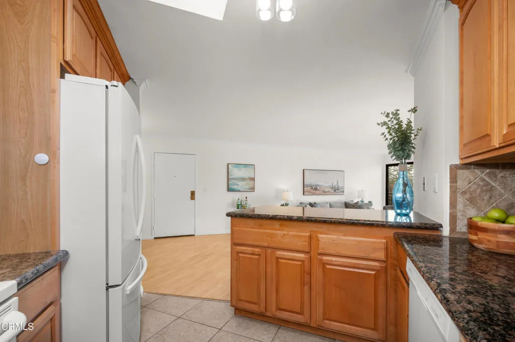 4499 Via Marisol 321, Los Angeles, California 90042 home-pic-12