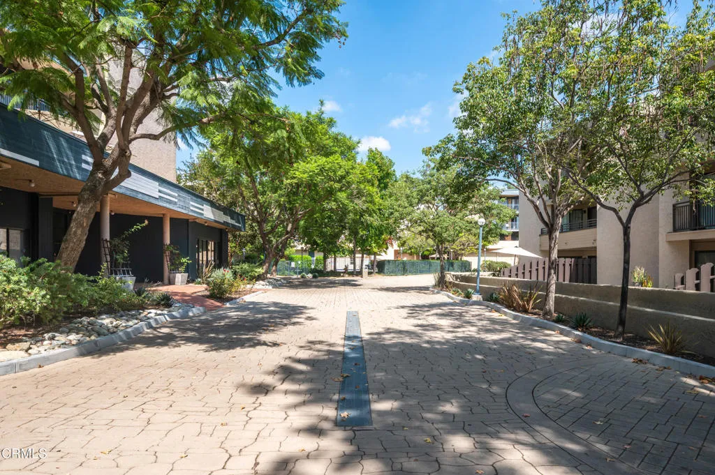 4499 Via Marisol 321, Los Angeles, California 90042 home-pic-3