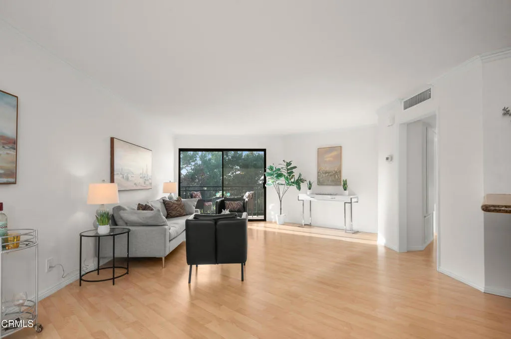 4499 Via Marisol 321, Los Angeles, California 90042 home-pic-5