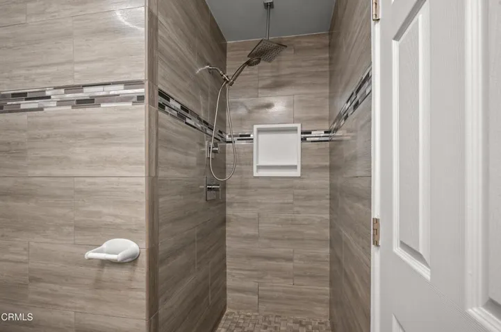 4499 Via Marisol _321-20