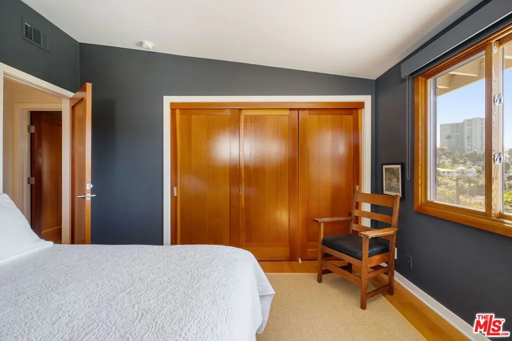 275 Amalfi Drive, Santa Monica, California 90402 home-pic-13