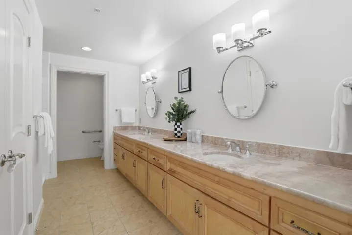 10 Crystal Springs Road 1206, San Mateo, California 94402