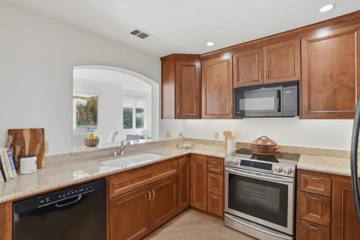 10 Crystal Springs Road 1206, San Mateo, California 94402